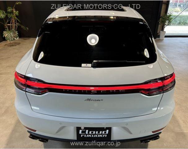 PORSCHE MACAN 2019 Image 23