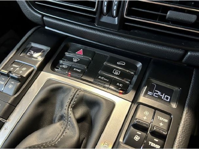 PORSCHE MACAN 2019 Image 35