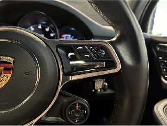 PORSCHE MACAN 2019 Image 32