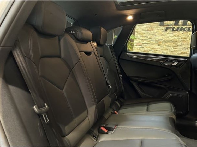 PORSCHE MACAN 2019 Image 48