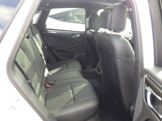 PORSCHE MACAN 2019 Image 59