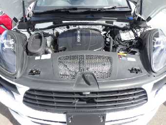 PORSCHE MACAN 2019 Image 60