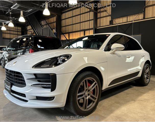 PORSCHE MACAN 2019 Image 10