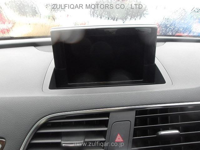 AUDI Q3 2012 Image 8