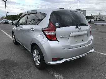 NISSAN NOTE 2018 Image 12