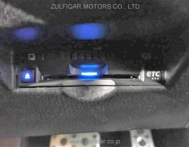 TOYOTA C-HR 2020 Image 12