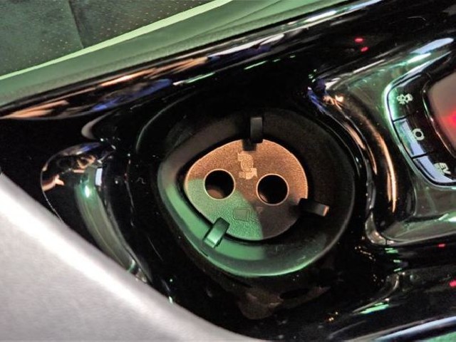 TOYOTA C-HR 2020 Image 25