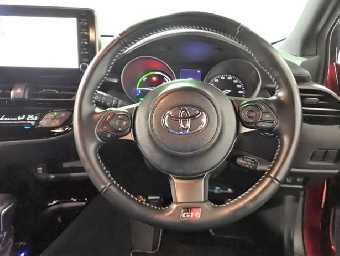 TOYOTA C-HR 2020 Image 4