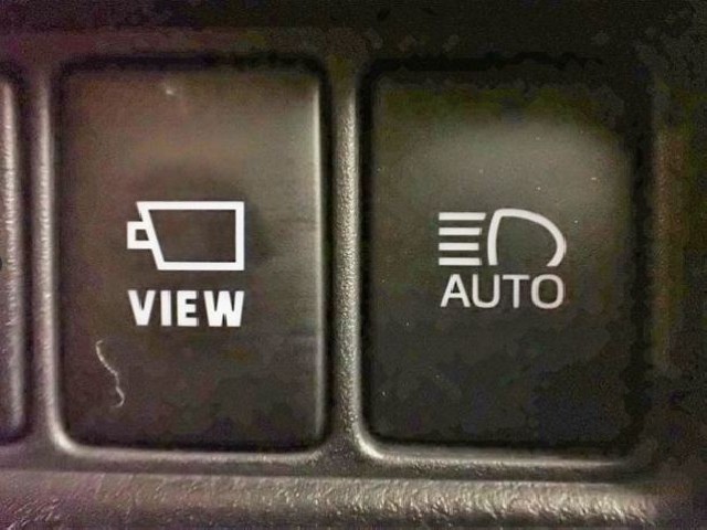 TOYOTA C-HR 2020 Image 31