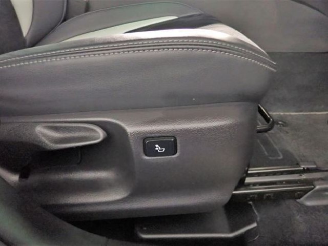 TOYOTA C-HR 2020 Image 34