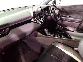 TOYOTA C-HR 2020 Image 29