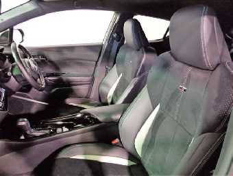 TOYOTA C-HR 2020 Image 30