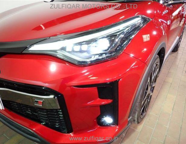 TOYOTA C-HR 2020 Image 9