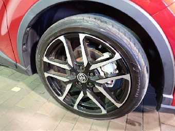 TOYOTA C-HR 2020 Image 10