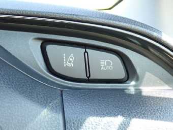 TOYOTA VITZ 2018 Image 11