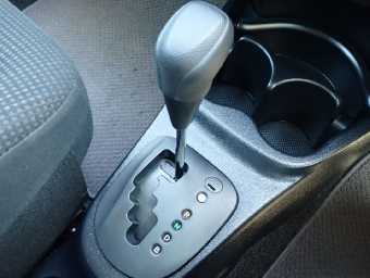 TOYOTA VITZ 2018 Image 14