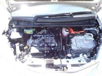 TOYOTA VITZ 2018 Image 20