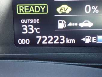 TOYOTA VITZ 2018 Image 8