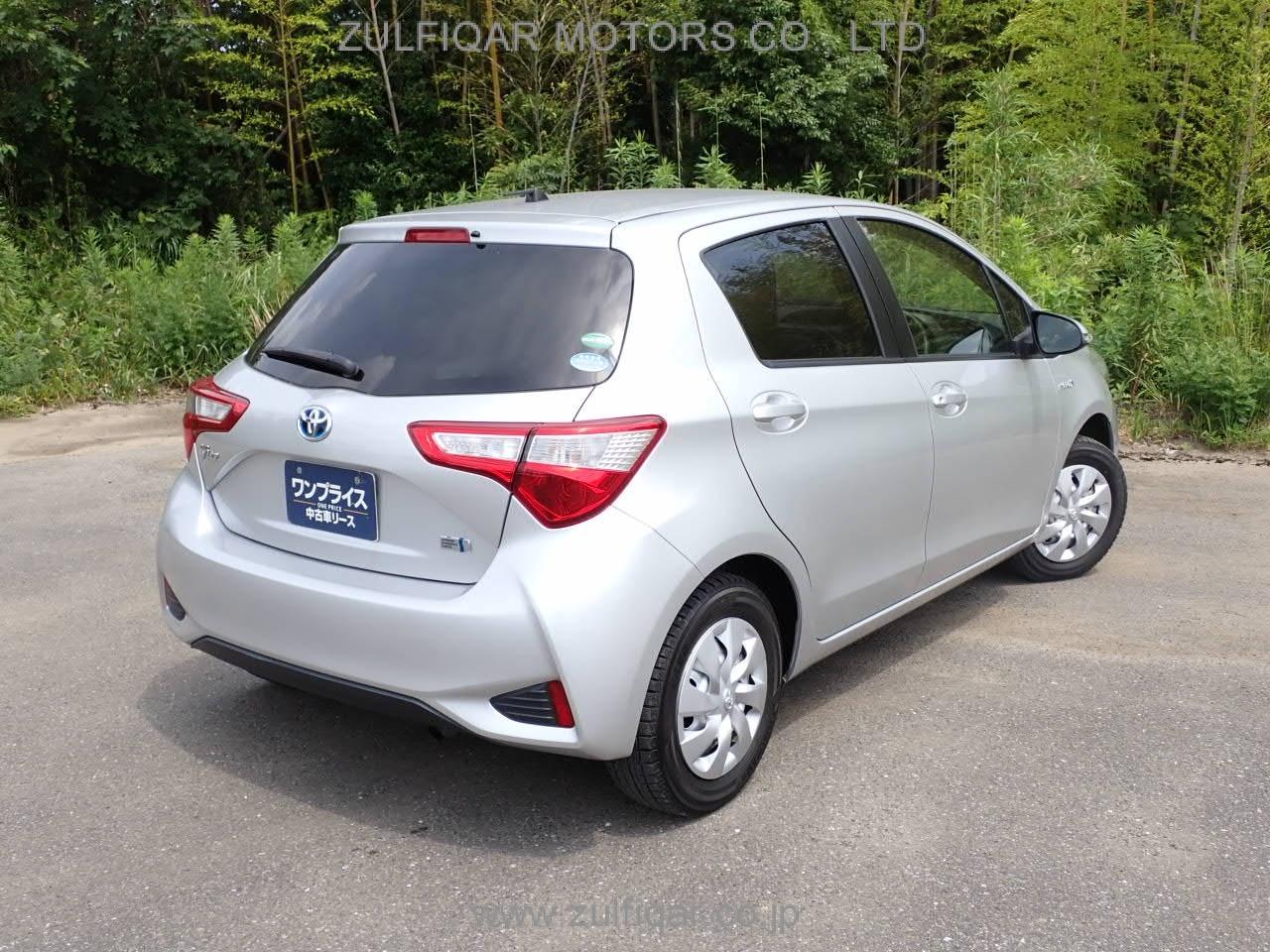 TOYOTA VITZ 2018 Image 2