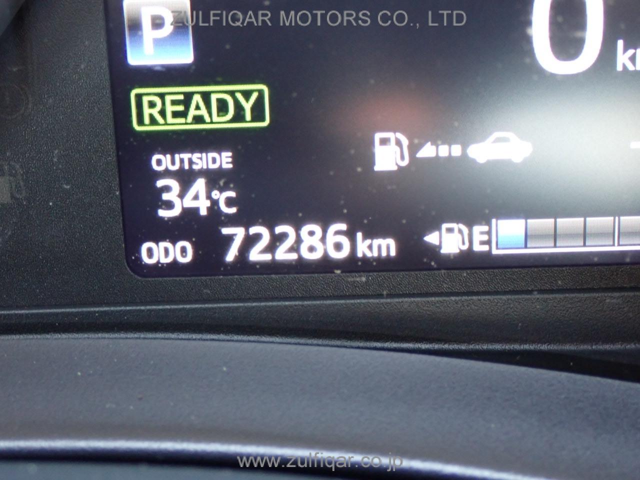 TOYOTA VITZ 2018 Image 10