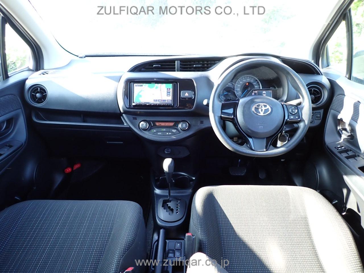 TOYOTA VITZ 2018 Image 3