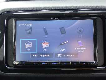 TOYOTA VITZ 2018 Image 4