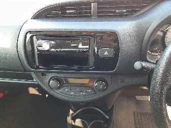 TOYOTA VITZ 2019 Image 10