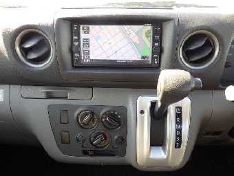 NISSAN NV350 CARAVAN 2018 Image 7