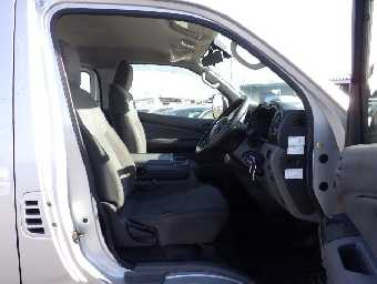 NISSAN NV350 CARAVAN 2018 Image 9
