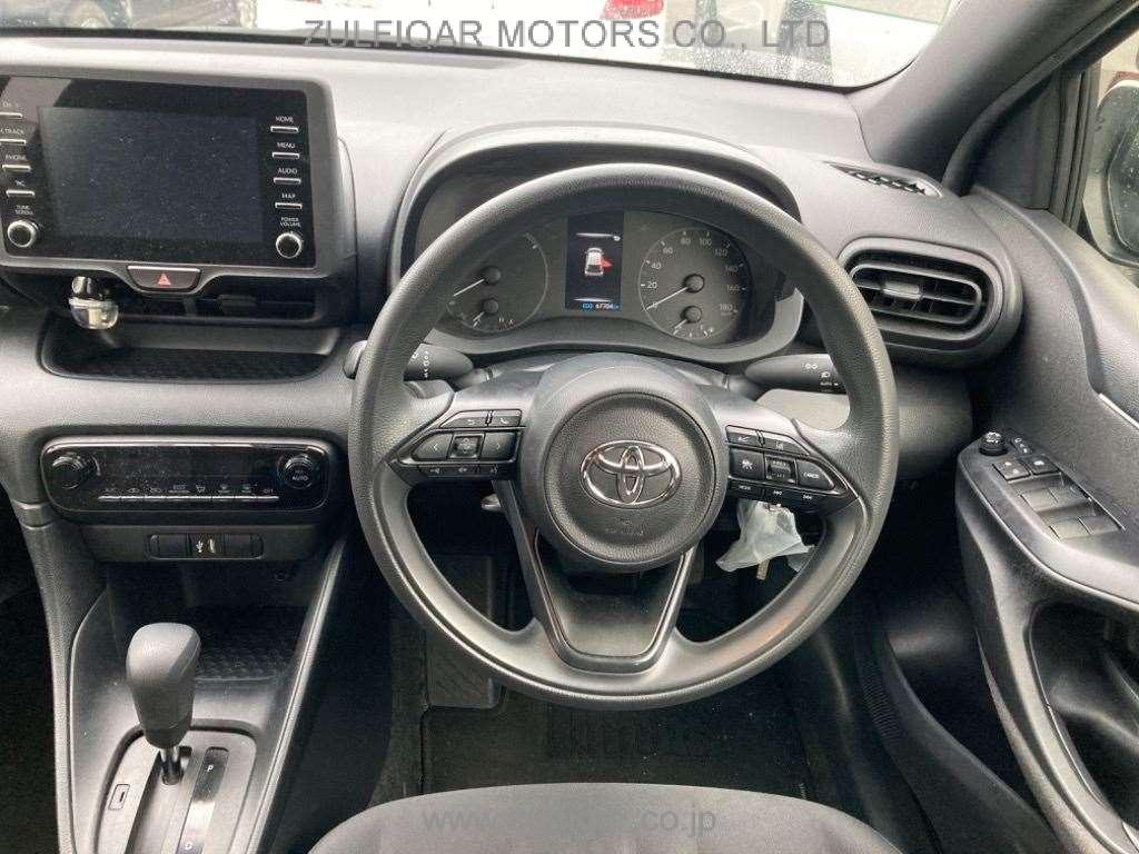 TOYOTA YARIS 2021 Image 6