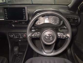 TOYOTA YARIS 2020 Image 6