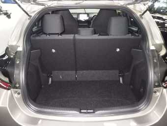 TOYOTA YARIS 2020 Image 8