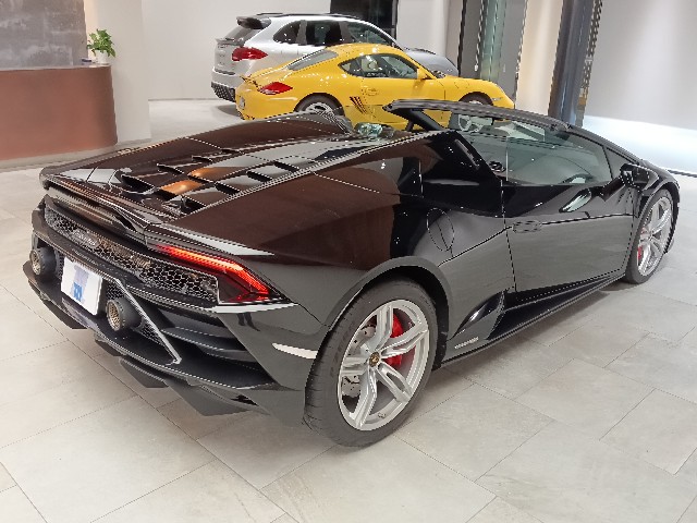 LAMBORGHINI HURACAN 2020 Image 21