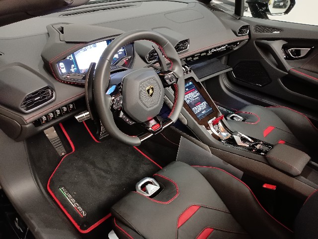 LAMBORGHINI HURACAN 2020 Image 29