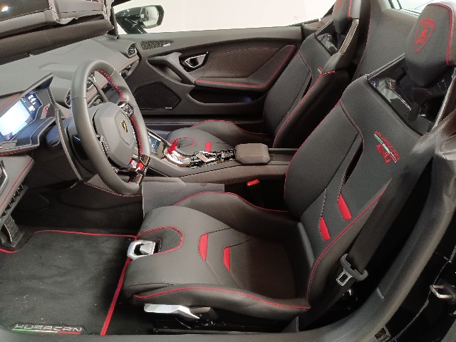 LAMBORGHINI HURACAN 2020 Image 30