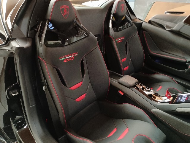 LAMBORGHINI HURACAN 2020 Image 36