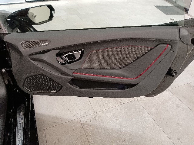 LAMBORGHINI HURACAN 2020 Image 37