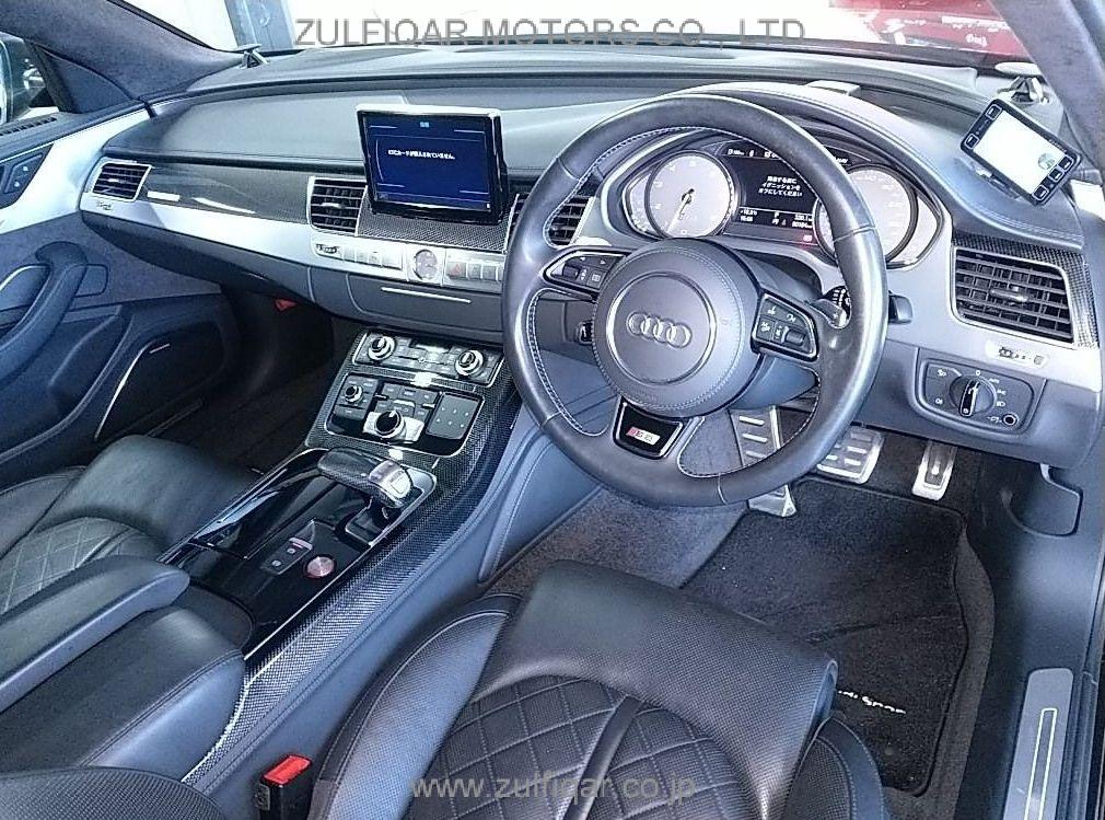 AUDI S8 2013 Image 3