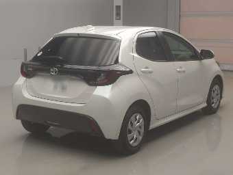 TOYOTA YARIS 2022 Image 2