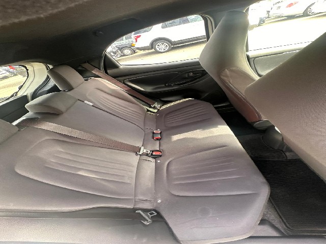 TOYOTA YARIS 2022 Image 21