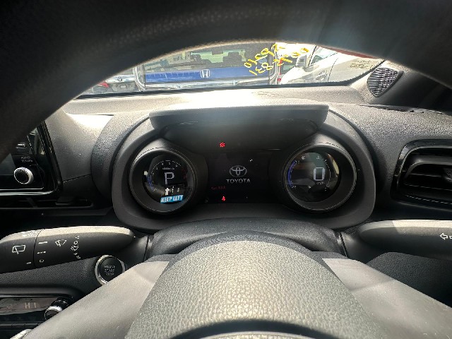 TOYOTA YARIS 2022 Image 22