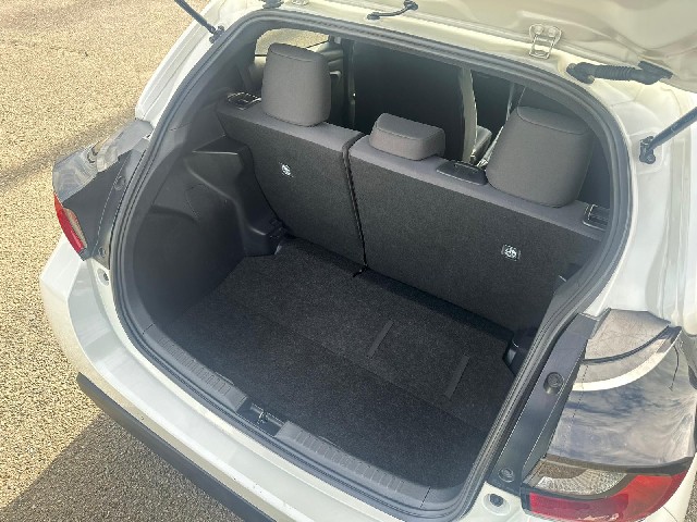 TOYOTA YARIS 2022 Image 24