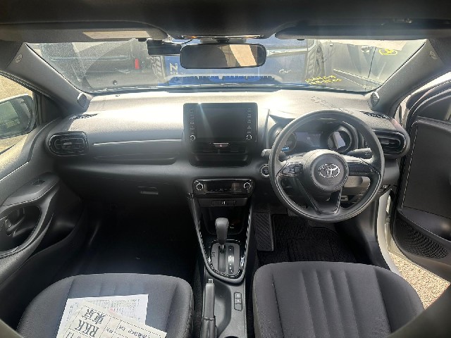 TOYOTA YARIS 2022 Image 27