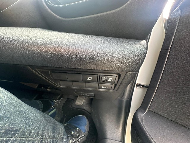 TOYOTA YARIS 2022 Image 30