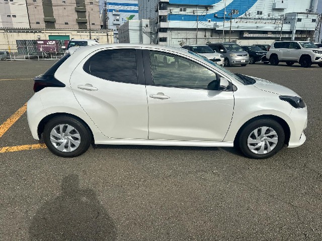 TOYOTA YARIS 2022 Image 32