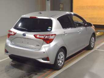 TOYOTA VITZ 2019 Image 2