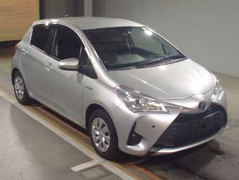 TOYOTA VITZ 2019 Image 3