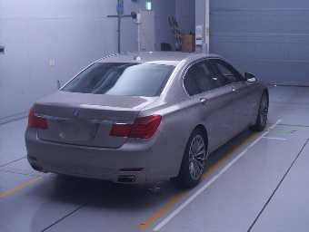BMW 7 SERIES 2009 Image 2