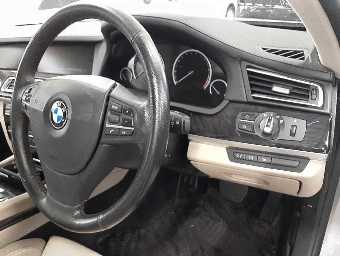 BMW 7 SERIES 2009 Image 7