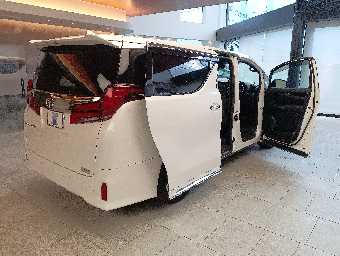 TOYOTA ALPHARD 2020 Image 6